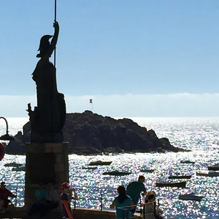 Tossa De Mar Beach Апартаменты Тосса-де-Мар
